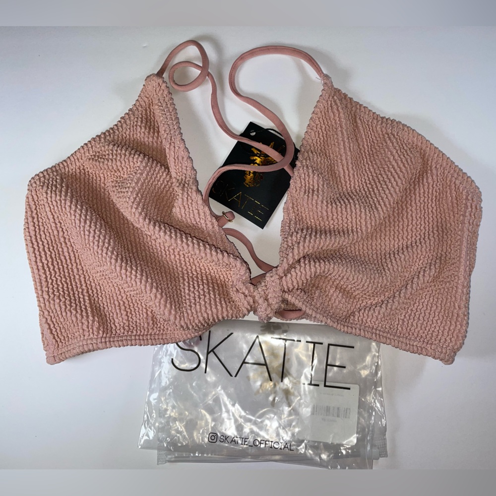 Skatie Pink Textured Sarah Ballet Bikini Top‎